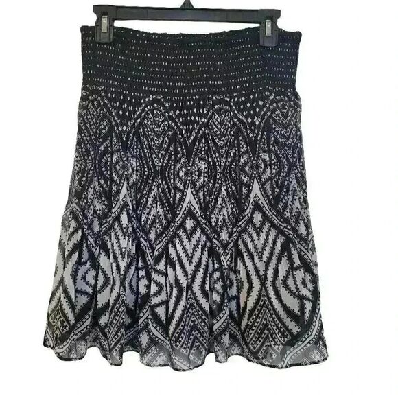 White House Black Market Women's Black & White Geometric Print Poly Georgette Li - Picture 1 of 9